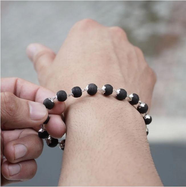 Karungali Malai Silver Cap Bracelet - Ebony Wood